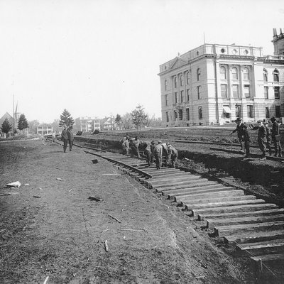 Capitol & H Railroad