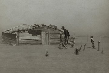 Photo of farm in dust storm of 1930's 0801_0501